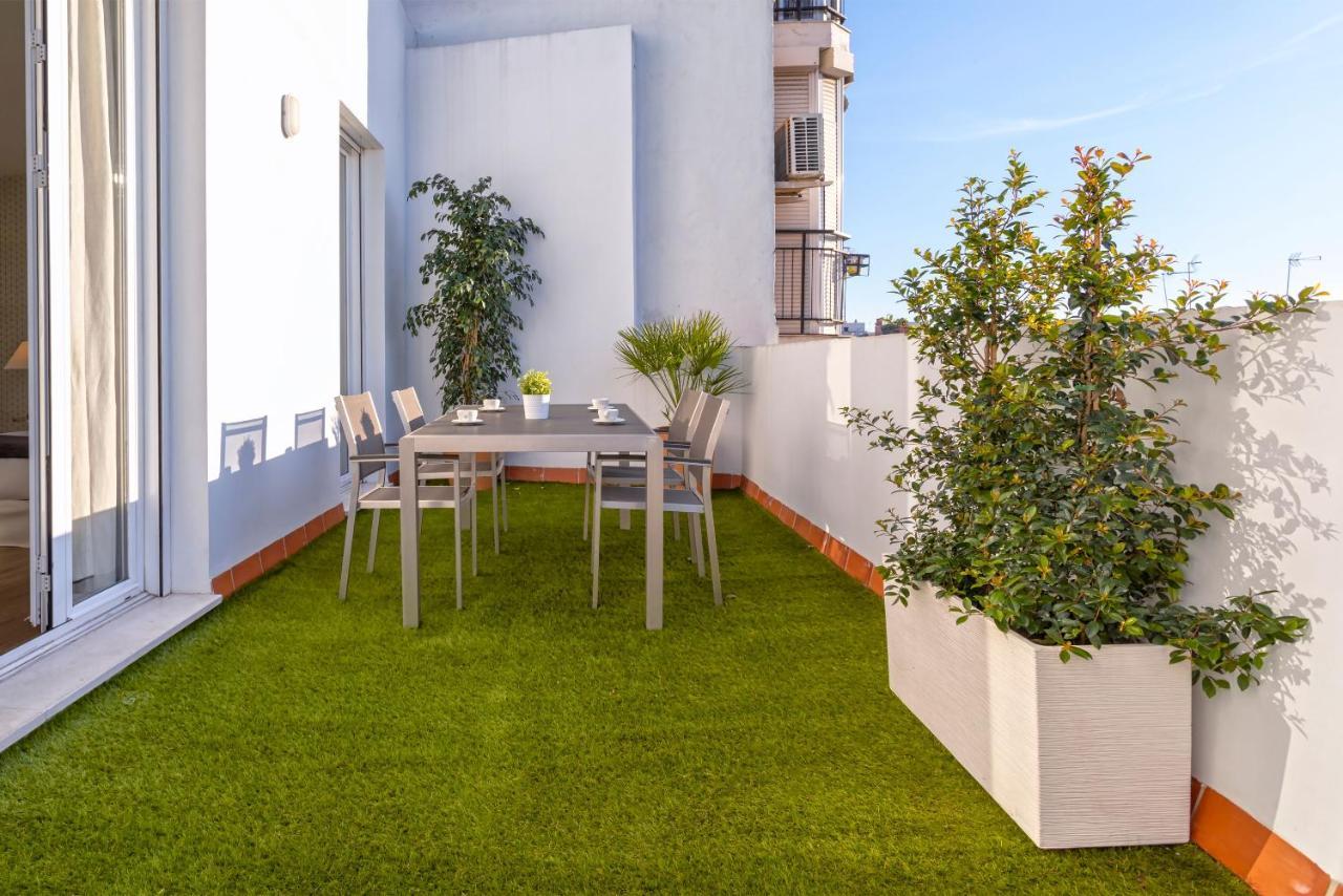 Genteel Home Recaredo Sevilla Exterior foto