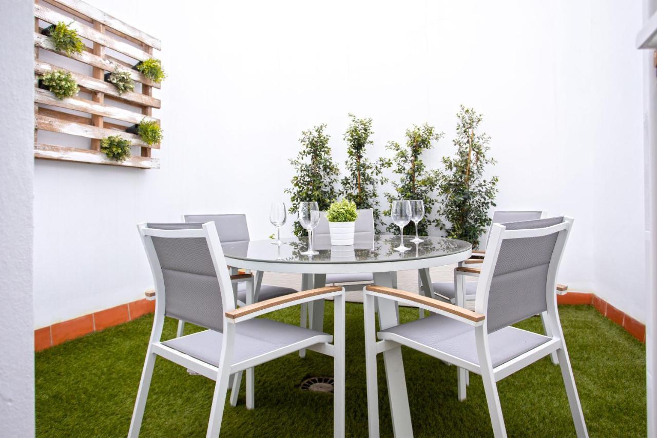 Genteel Home Recaredo Sevilla Exterior foto